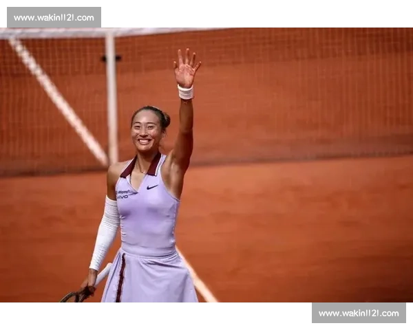 郑钦文鏖战温网！两升水饮尽追平，对手疑似爆粗引争议